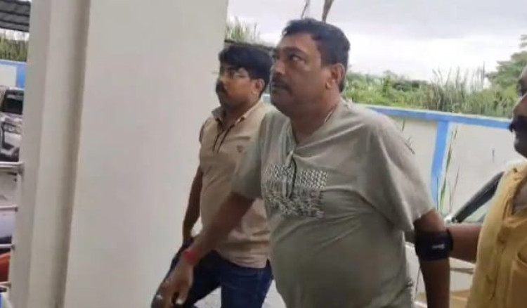 তোলাবাজি সহ একাধিক অভিযোগে গ্রেফতার তৃণমূলের প্রাক্তন বিধায়ক সনৎ দে